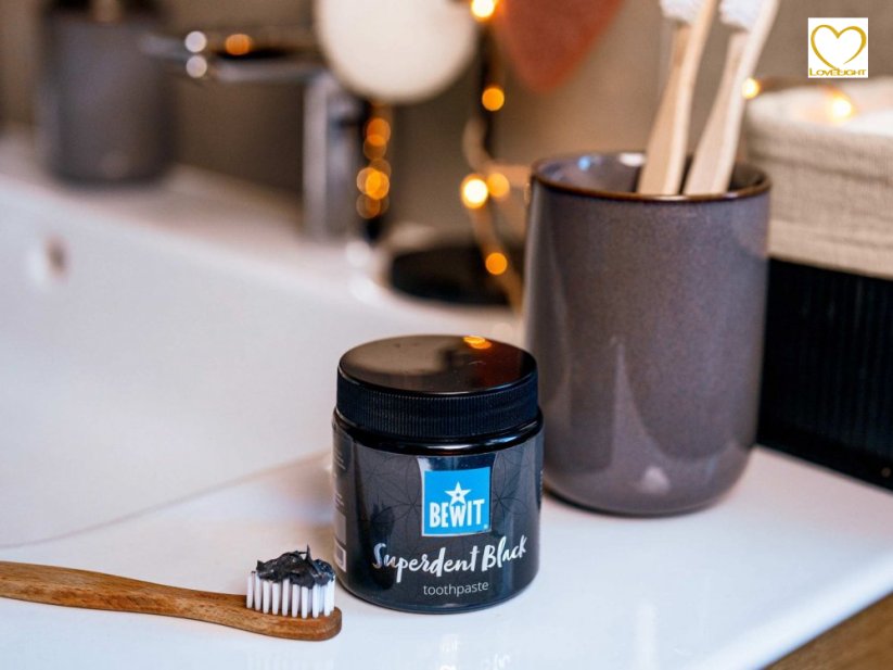 BEWIT Superdent Black - 100 ml - Zubní pasta s obsahem aktivního uhlí - balení: 10 ks (10x100 ml)